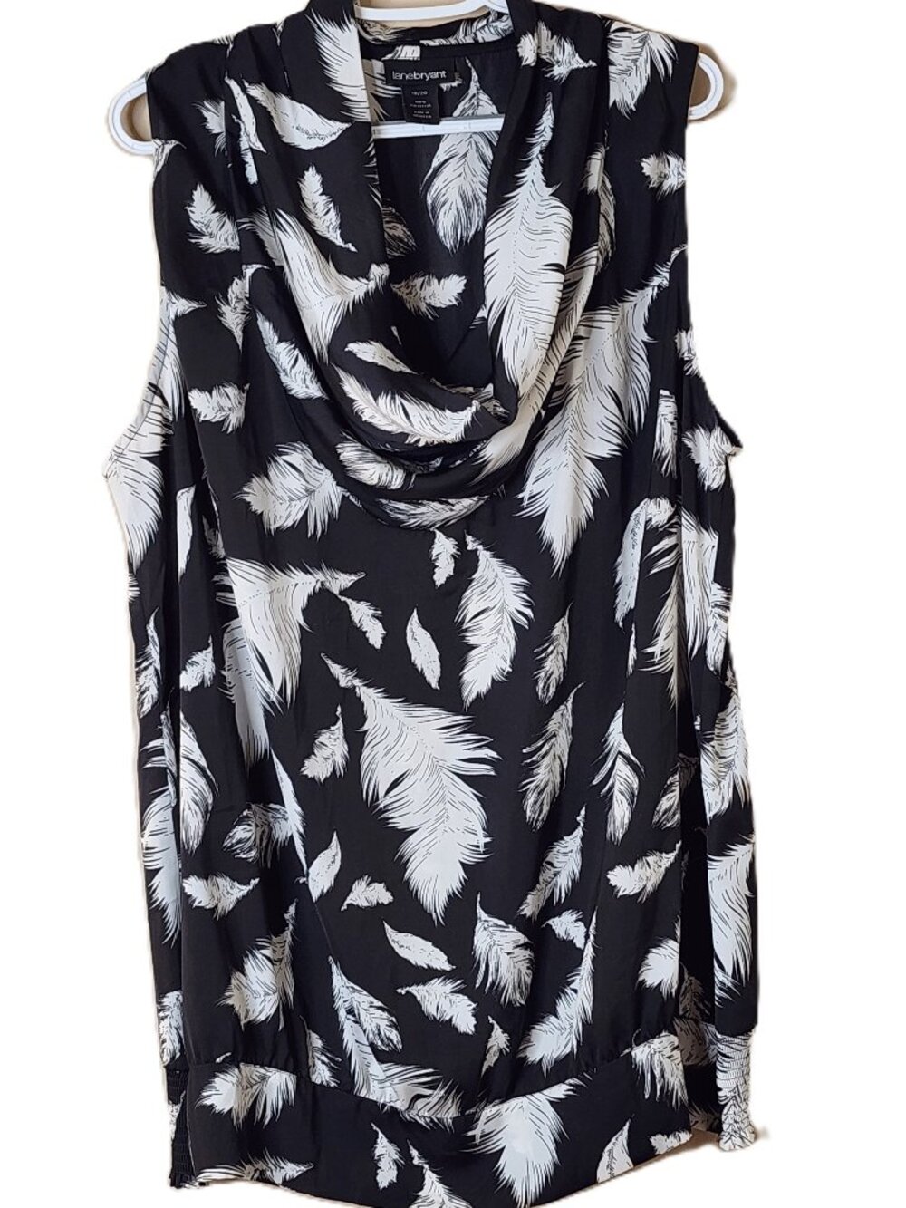 Lane Bryant Black & White Feather Print Cowl Neck Tunic Top Size 18/20